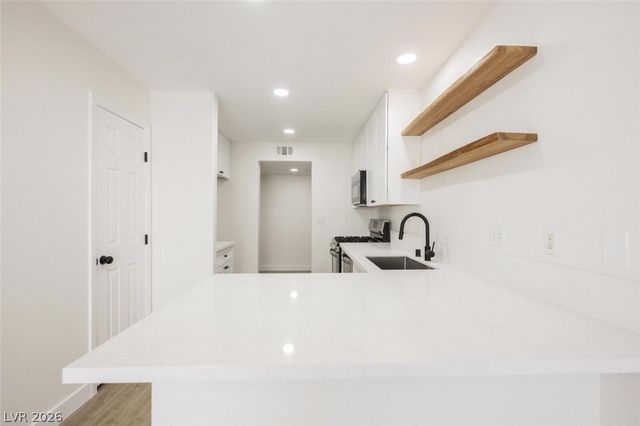 10139 Rocky Tree Street, Las Vegas, NV 89183