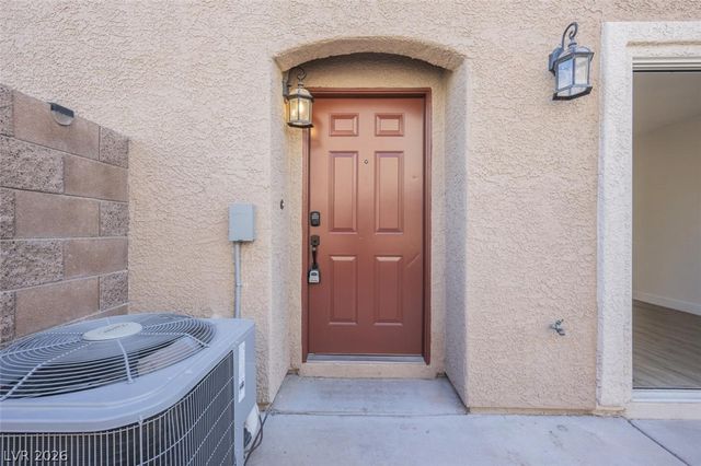 10139 Rocky Tree Street, Las Vegas, NV 89183