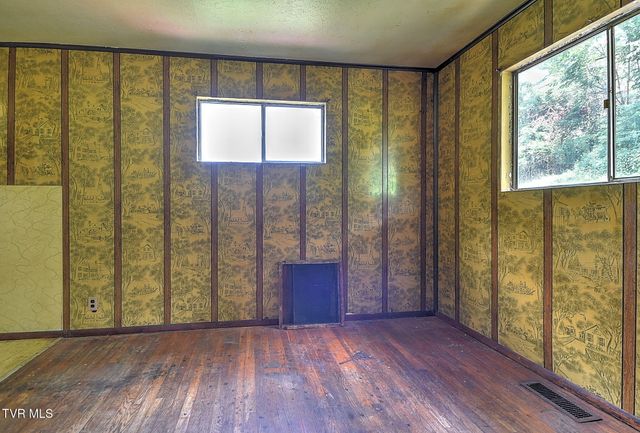 195 Spaniel Drive, Gate City, VA 24251