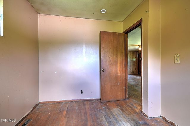 195 Spaniel Drive, Gate City, VA 24251