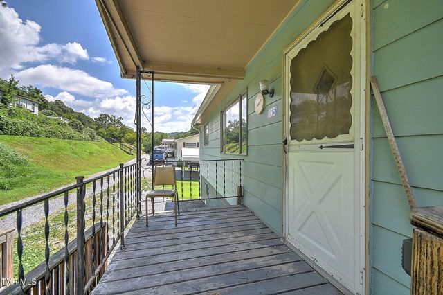 195 Spaniel Drive, Gate City, VA 24251