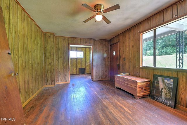 195 Spaniel Drive, Gate City, VA 24251
