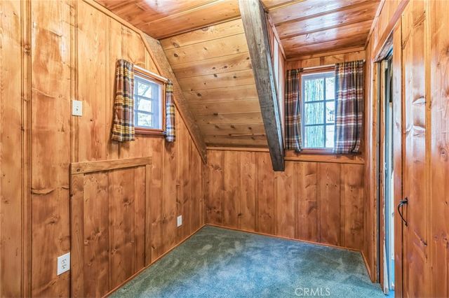 129 B Lane, Lake Arrowhead, CA 92352