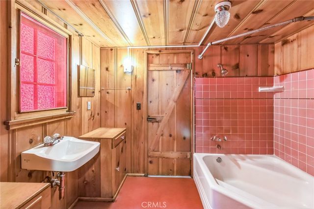 129 B Lane, Lake Arrowhead, CA 92352