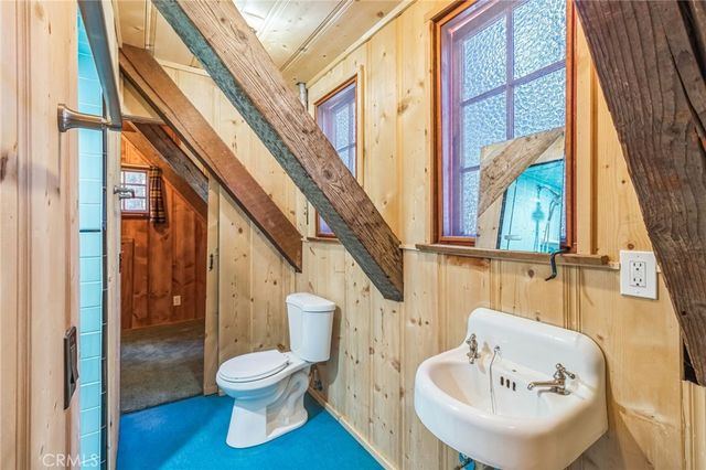 129 B Lane, Lake Arrowhead, CA 92352