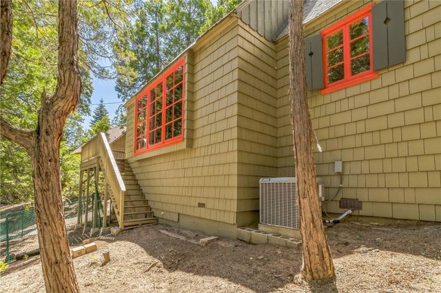 129 B Lane, Lake Arrowhead, CA 92352