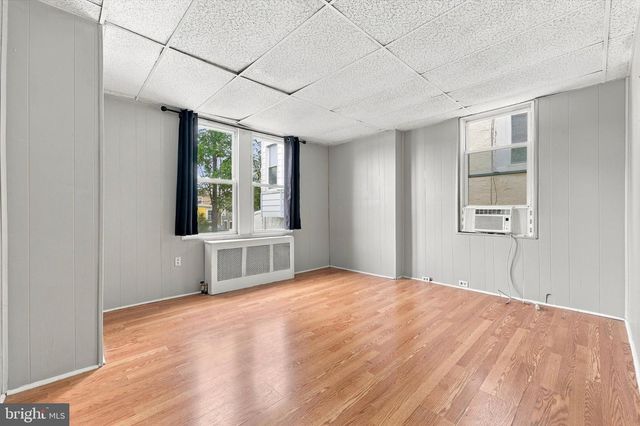 4336 MANAYUNK AVE, Philadelphia, PA 19128