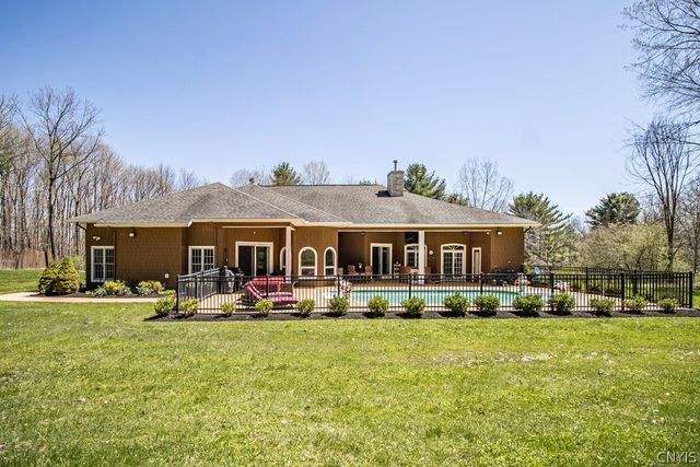 2769 West Lake Road, Cazenovia, NY 13035