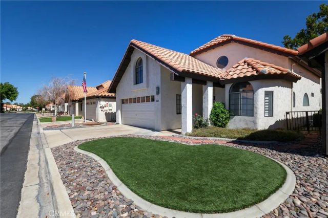 19258 Pine, Apple Valley, CA 92308