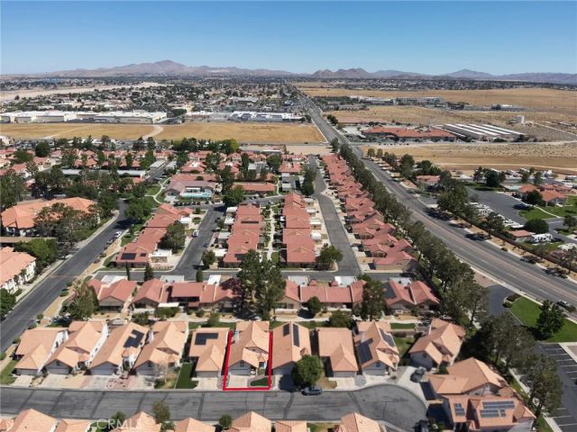 19258 Pine, Apple Valley, CA 92308