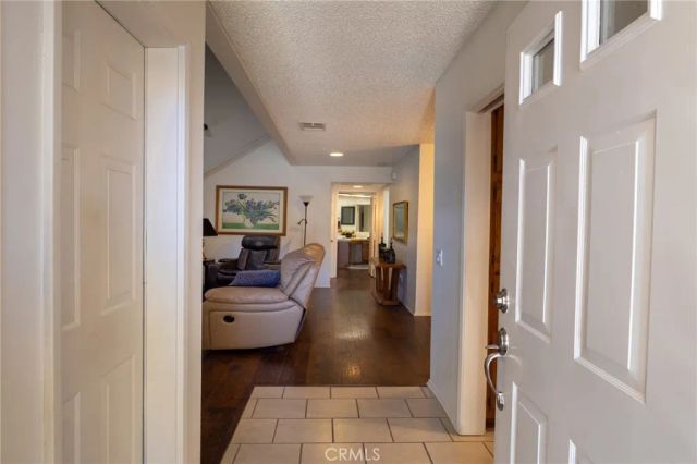 19258 Pine, Apple Valley, CA 92308