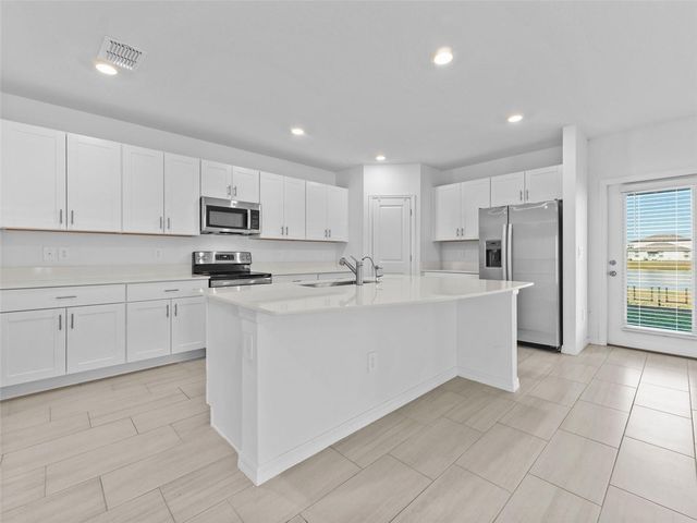 11628 RADIANT SHORE LOOP, San Antonio, FL 33576