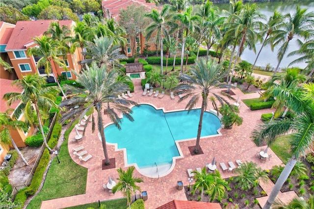 1190 Reserve WAY # 304, Naples, FL 34105