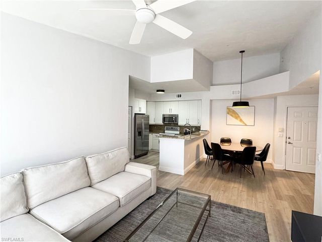 1190 Reserve WAY # 304, Naples, FL 34105