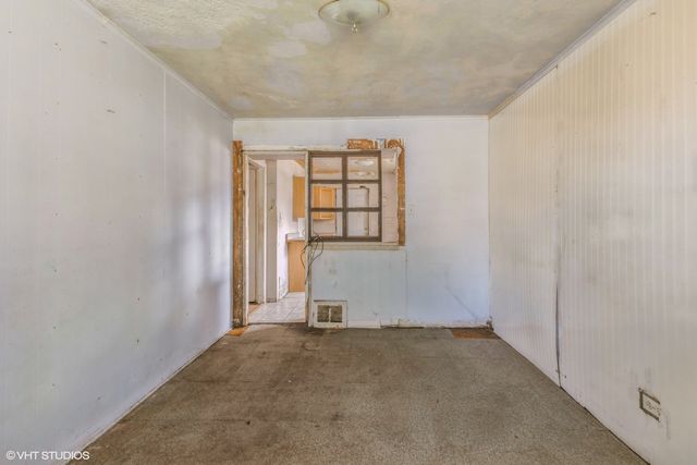 8800 S Winchester Avenue, Chicago, IL 60620