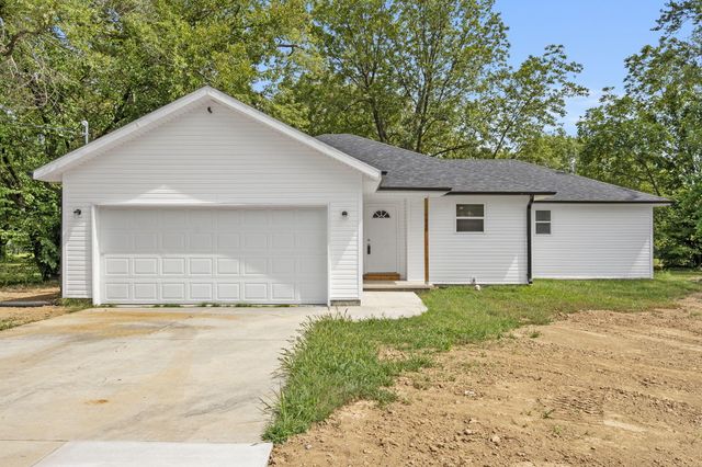 1820 North Marlan Avenue, Springfield, MO 65803
