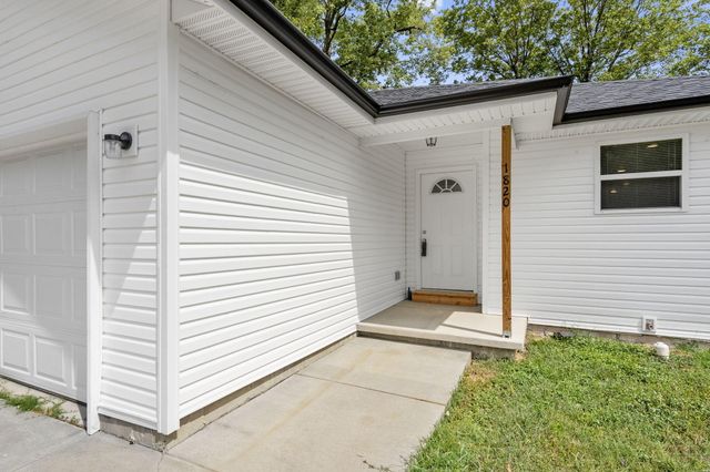 1820 North Marlan Avenue, Springfield, MO 65803