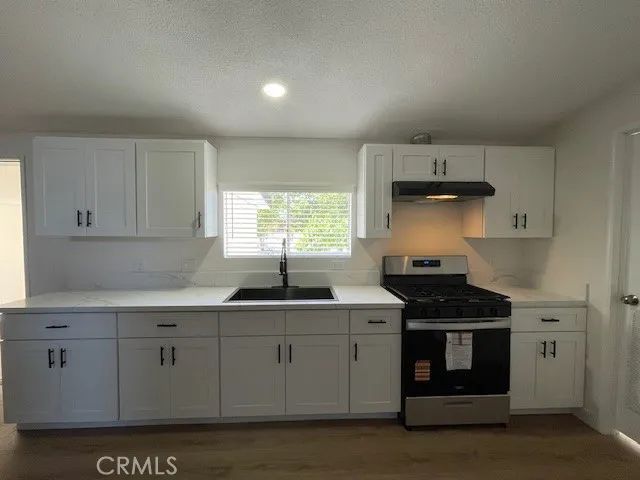 1011 Danbury, Pinon Hills, CA 92372