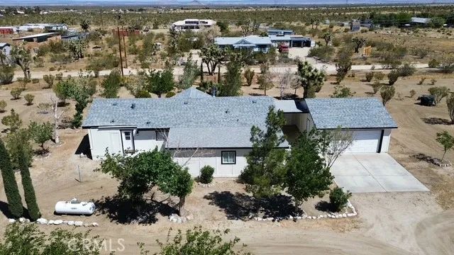 1011 Danbury, Pinon Hills, CA 92372