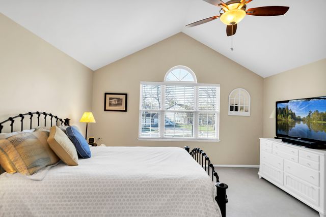 697 Bent Ridge Lane, Elgin, IL 60120