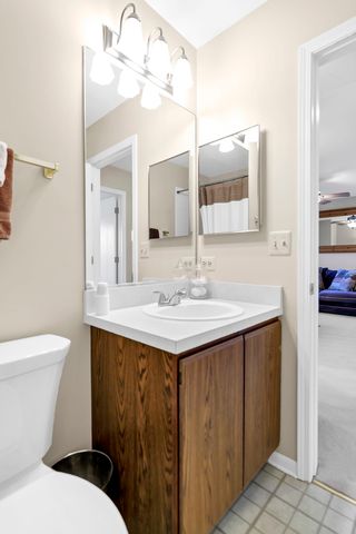 697 Bent Ridge Lane, Elgin, IL 60120