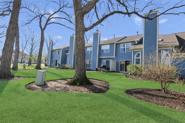 697 Bent Ridge Lane, Elgin, IL 60120