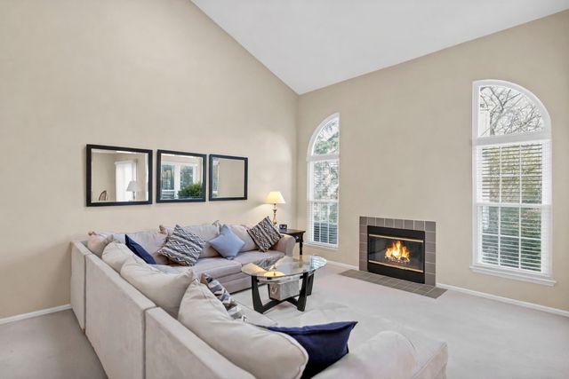 697 Bent Ridge Lane, Elgin, IL 60120