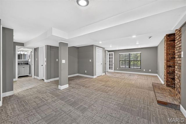 10755 Kennerly Road, Sunset Hills, MO 63128
