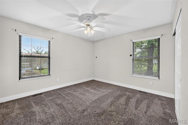 10755 Kennerly Road, Sunset Hills, MO 63128