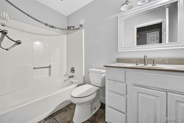 10755 Kennerly Road, Sunset Hills, MO 63128