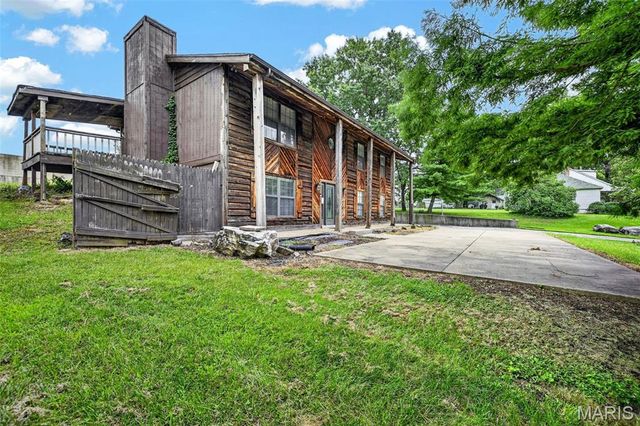 10755 Kennerly Road, Sunset Hills, MO 63128