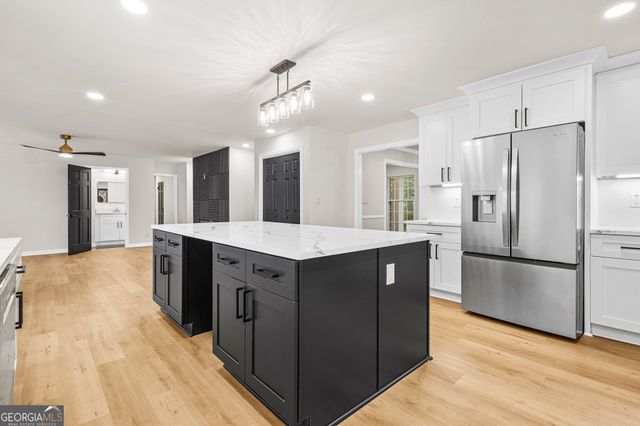 3390 Somerset Trail SW, Atlanta, GA 30331