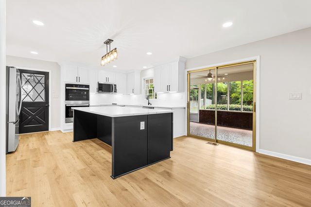 3390 Somerset Trail SW, Atlanta, GA 30331