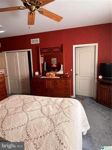 3091 DONEGAL DR, Macungie, PA 18062