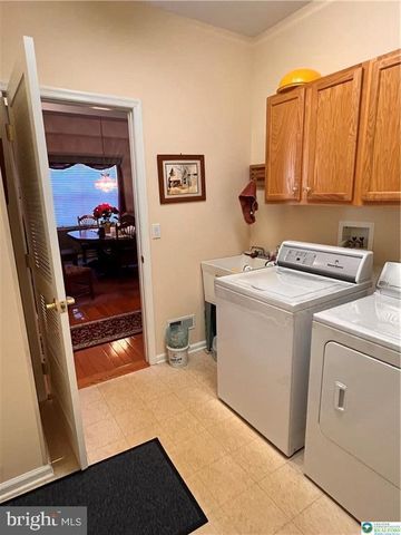 3091 DONEGAL DR, Macungie, PA 18062