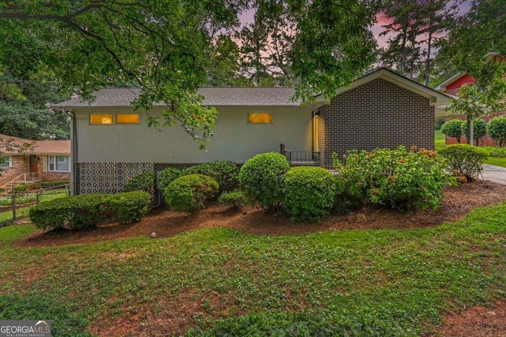 2213 Doris Drive, Decatur, GA 30034 — exterior