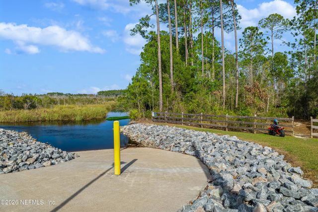 65704 EDGEWATER Drive, Yulee, FL 32097