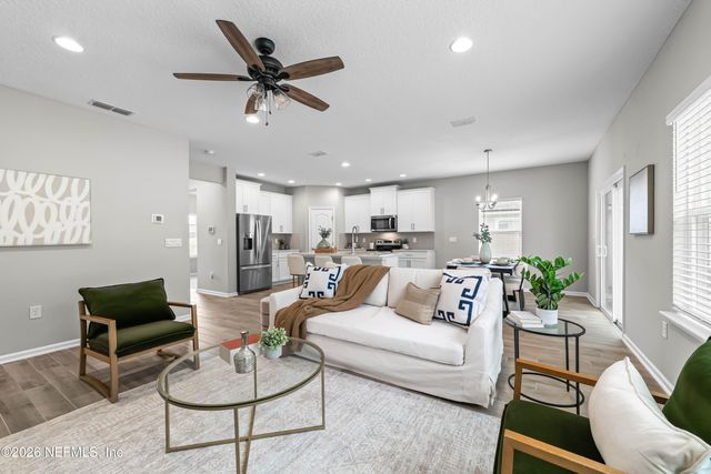 65704 EDGEWATER Drive, Yulee, FL 32097