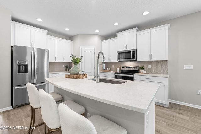 65704 EDGEWATER Drive, Yulee, FL 32097