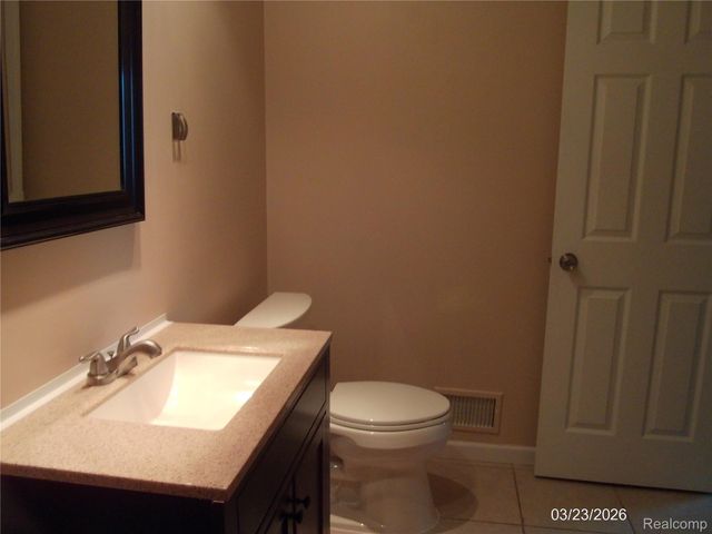 24495 Quad Park Lane, Clinton Charter Township, MI 48035