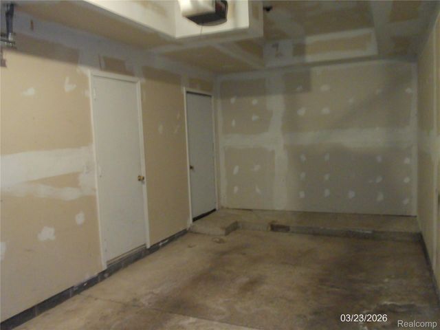 24495 Quad Park Lane, Clinton Charter Township, MI 48035