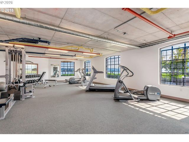 707 N HAYDEN ISLAND Dr 408, Portland, OR 97217