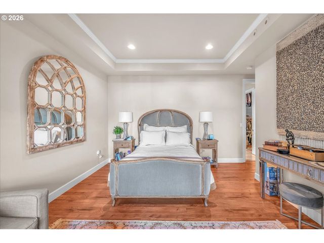 707 N HAYDEN ISLAND Dr 408, Portland, OR 97217