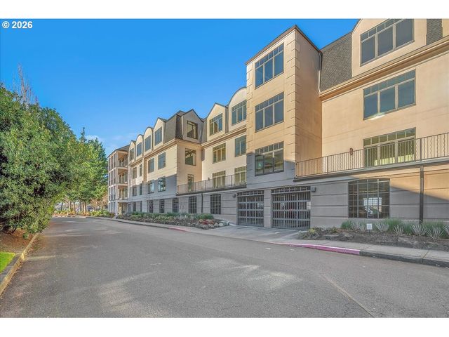 707 N HAYDEN ISLAND Dr 408, Portland, OR 97217