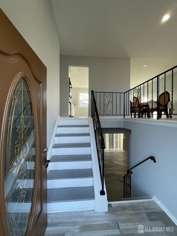 57 Greenbrook Rd Road, Middlesex, NJ 08846