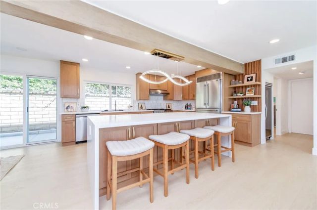 22733 Islamare, Lake Forest, CA 92630