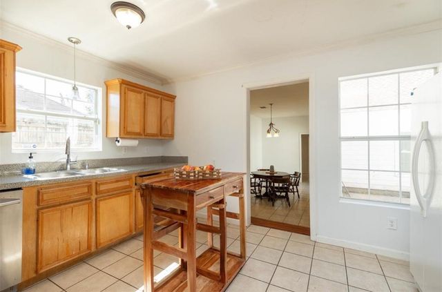 531 Dogwood Street, Houston, TX 77022