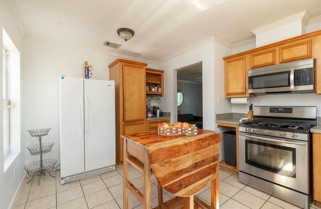 531 Dogwood Street, Houston, TX 77022