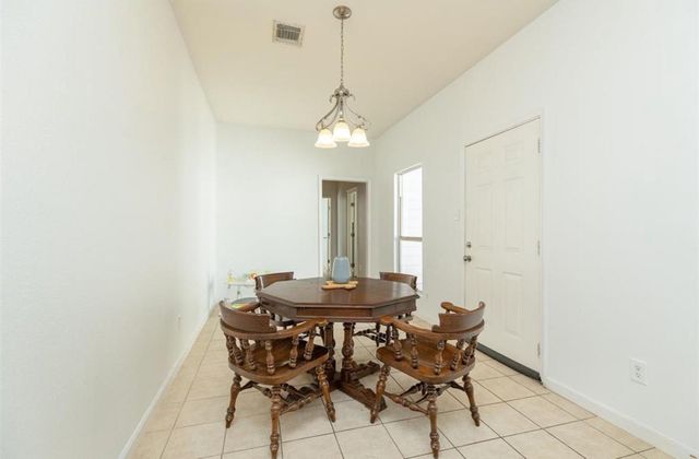531 Dogwood Street, Houston, TX 77022