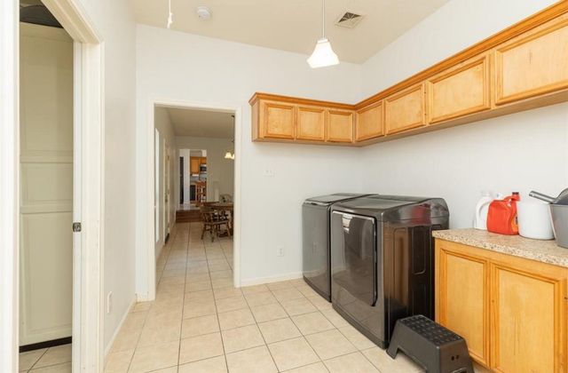 531 Dogwood Street, Houston, TX 77022